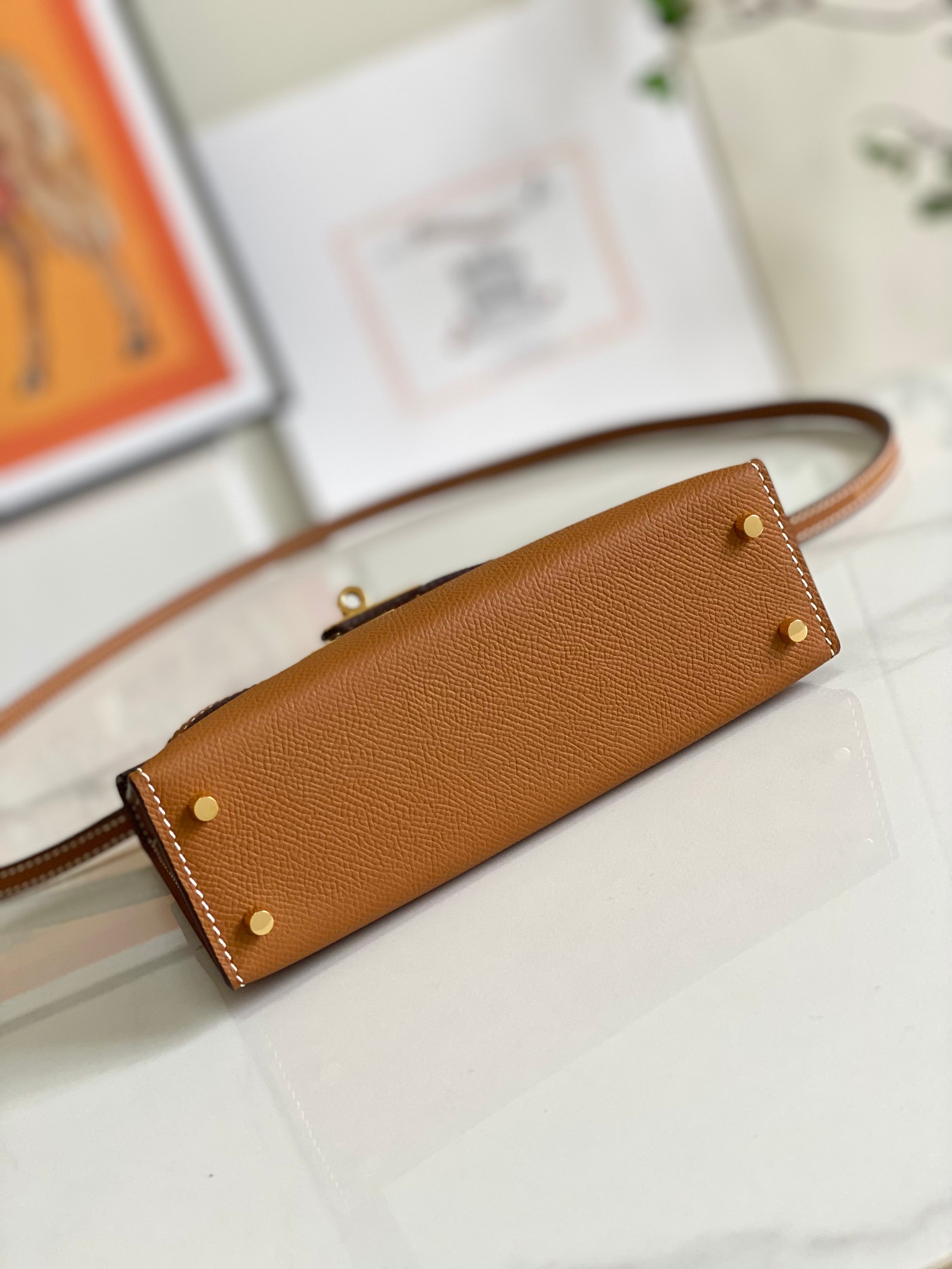 Mini-Kelly-19cm-680-48.jpg