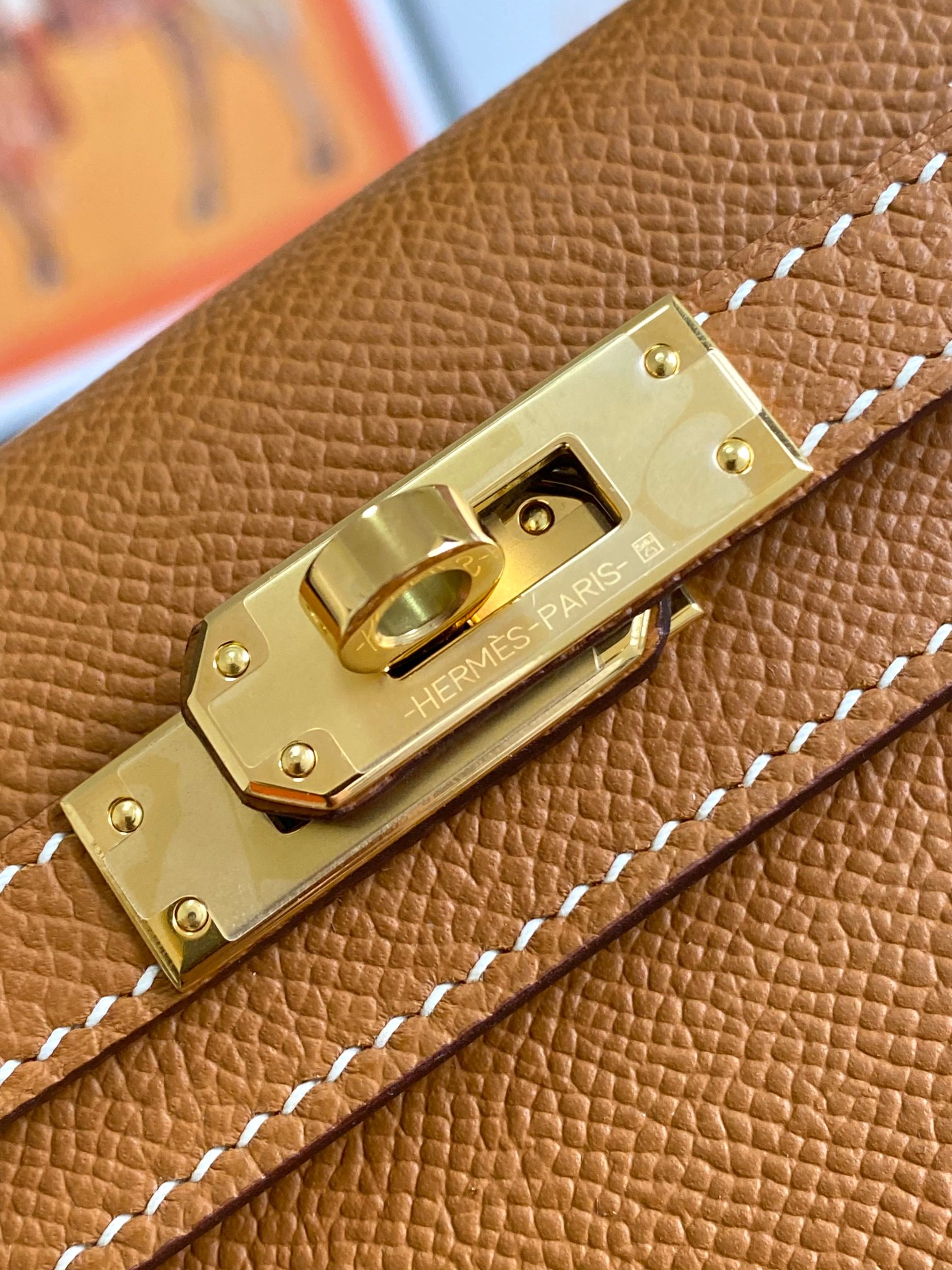 Mini-Kelly-19cm-680-50.jpg
