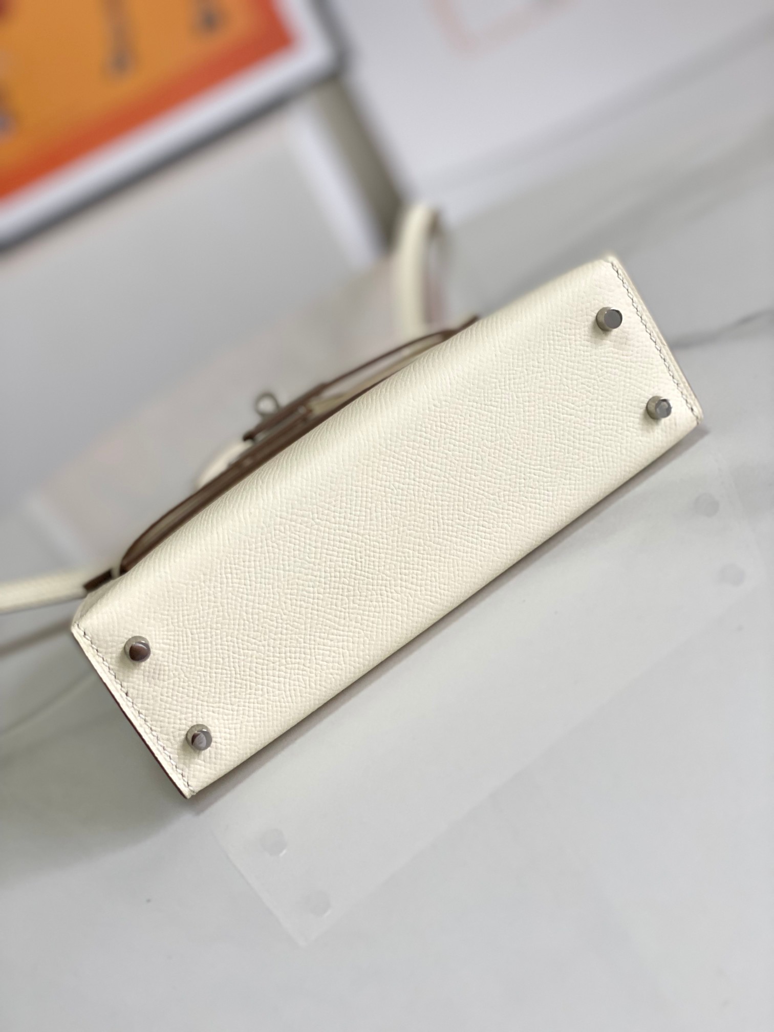 Mini-Kelly-19cm-680-74.jpg