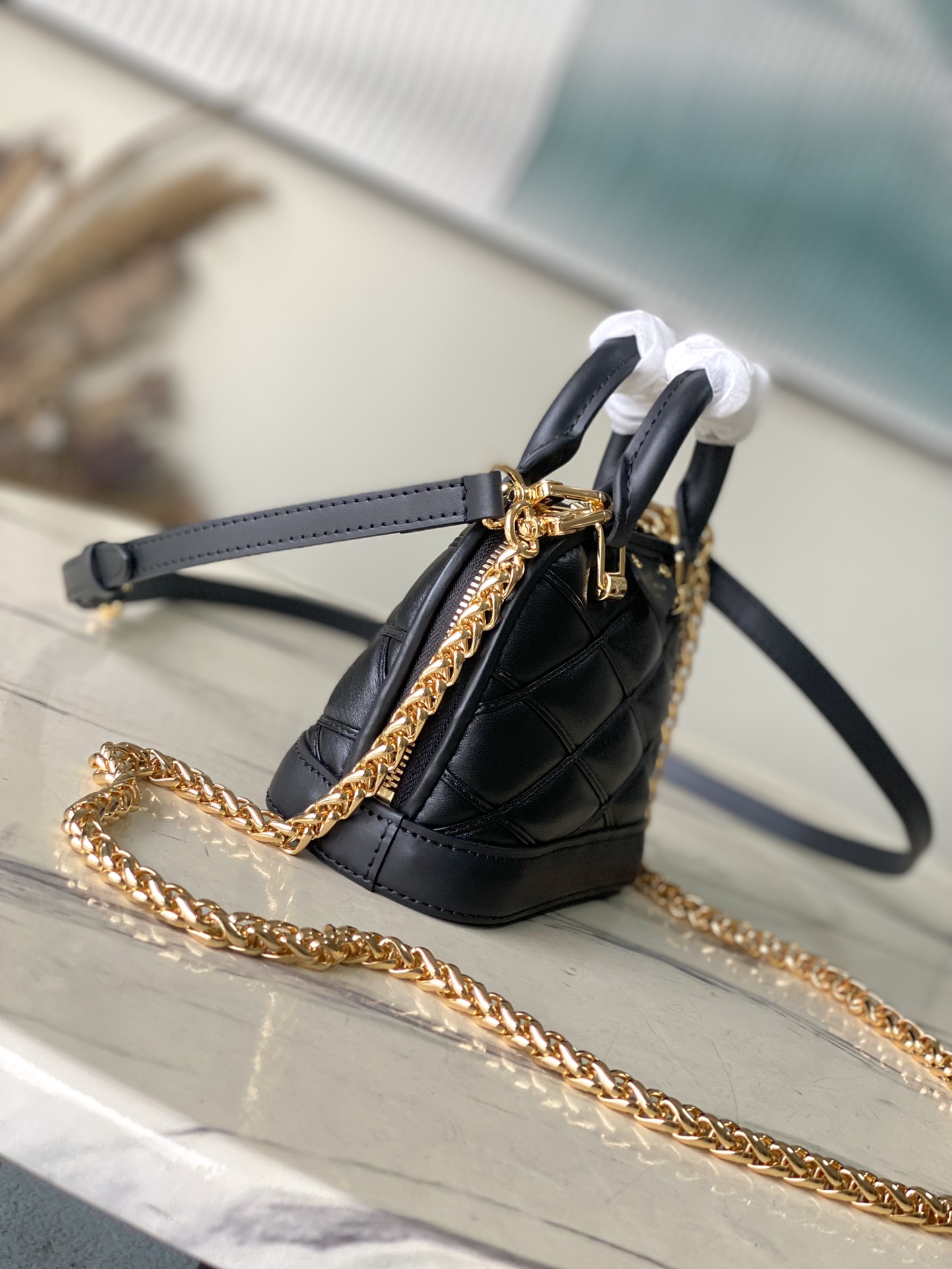 Nano-Alma-black-2.jpg
