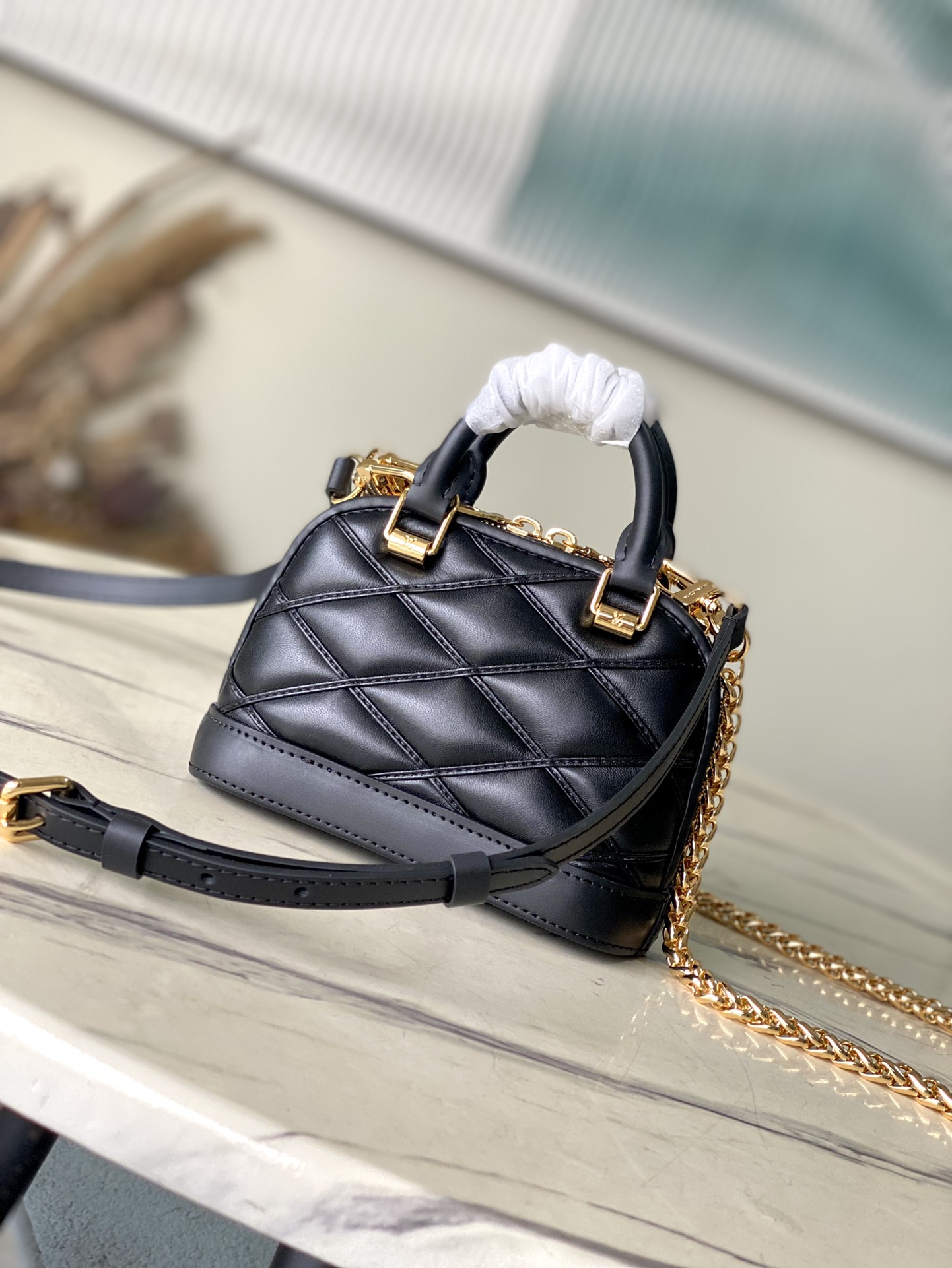 Nano-Alma-black-3.jpg
