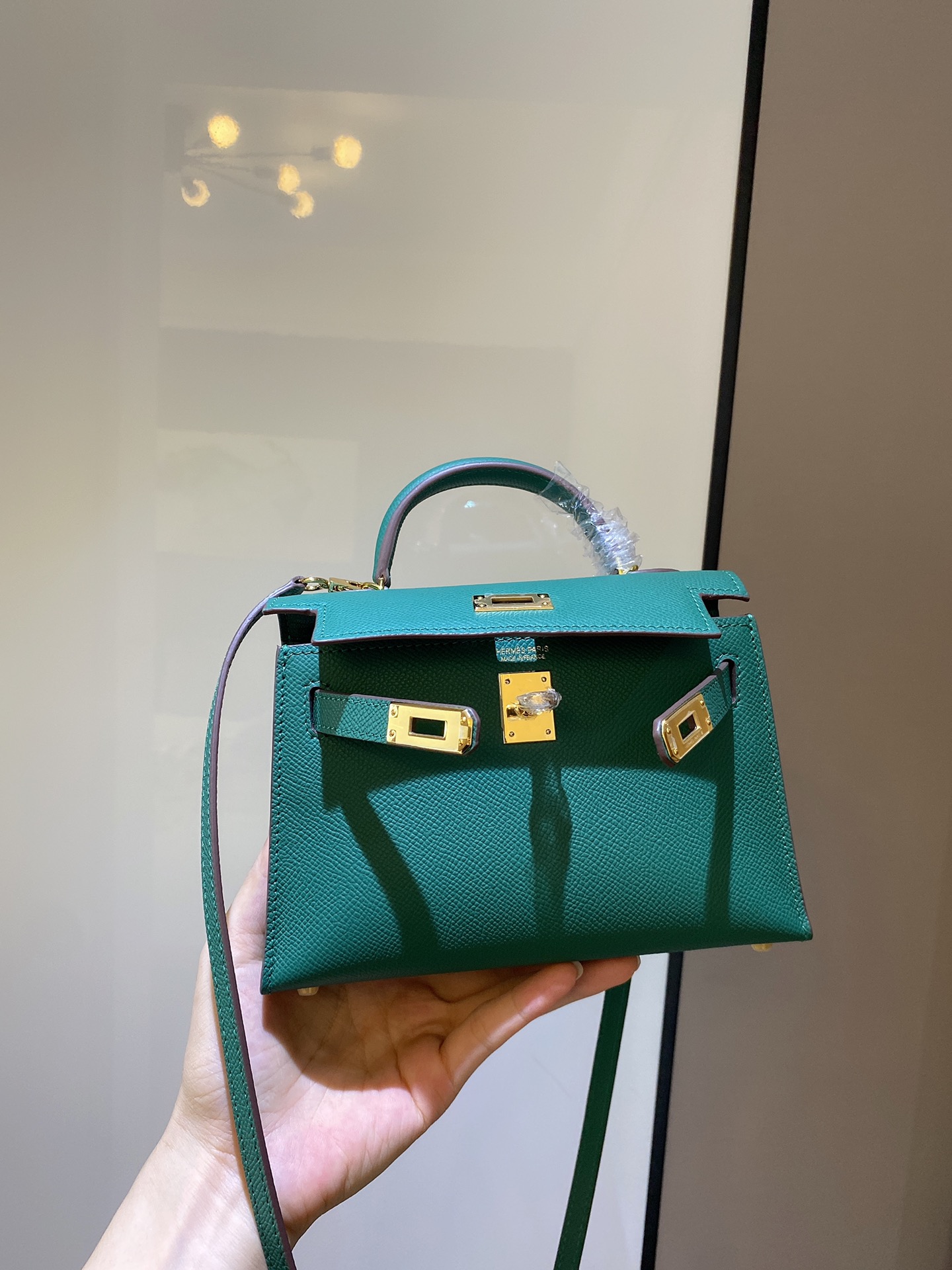 kelly-mini-480-143.jpg